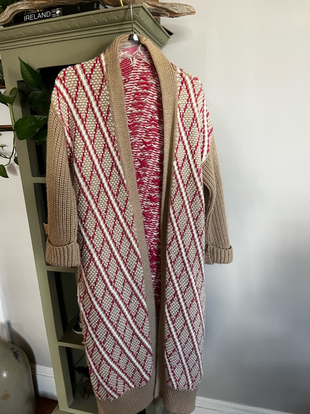 Anthropologie Diamond-Pattern Open-Front Cardigan in Beige and Pink